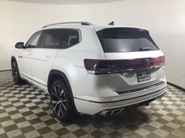 Used 2025 Volkswagen Atlas SEL Premium R-Line image 5