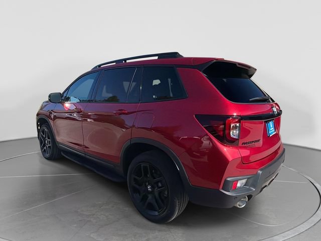 Used 2025 Honda Passport Black Edition image 4