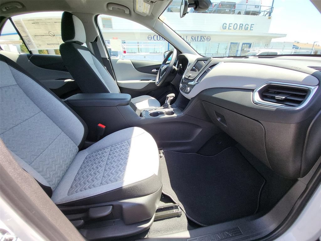 Used 2022 Chevrolet Equinox LS FWD image 18