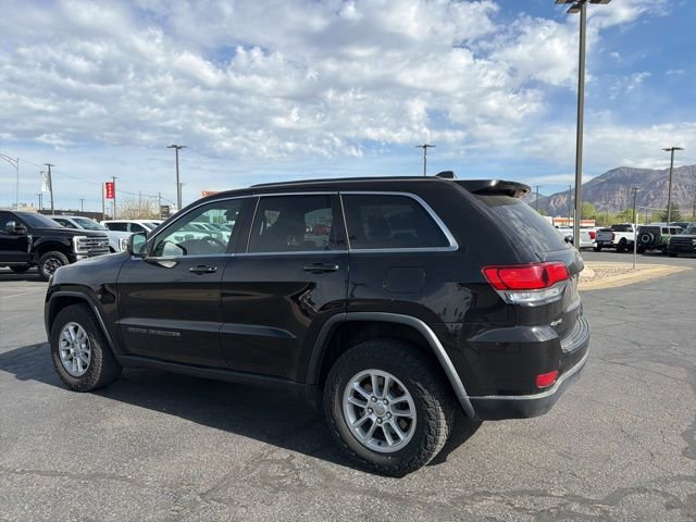 Used 2020 Jeep Grand Cherokee Laredo AWD/4WD image 12