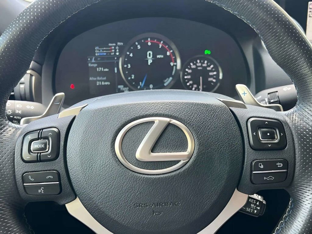 Used 2017 Lexus RC F w/ Premium Package image 18