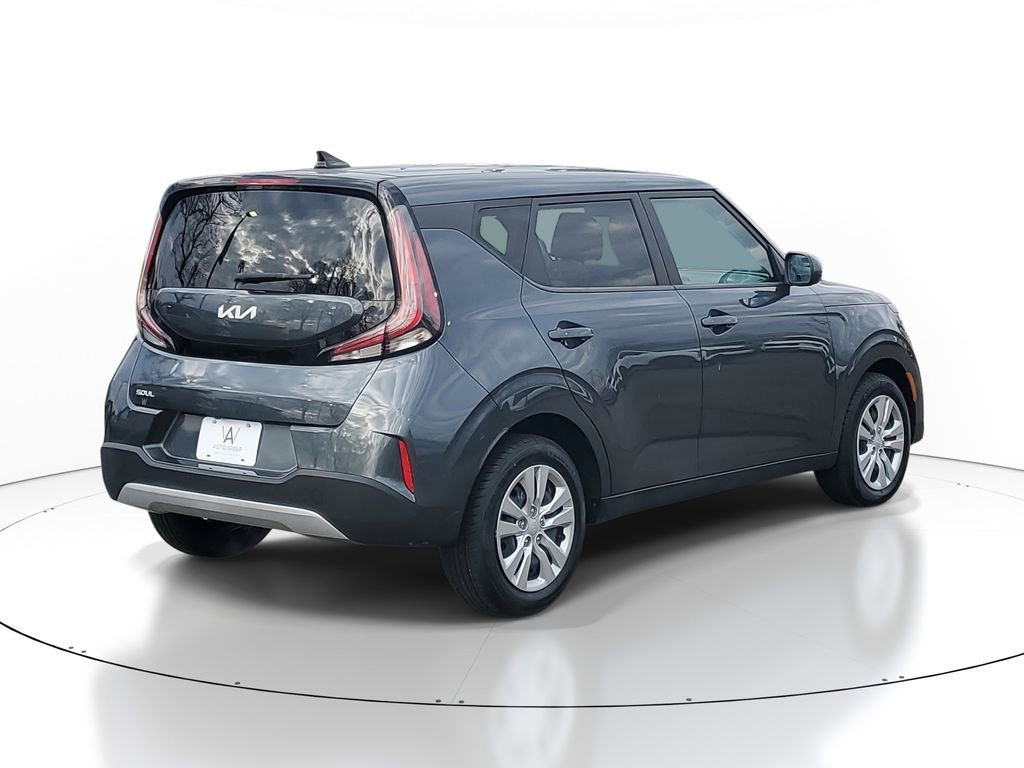 Certified 2023 Kia Soul LX image 4