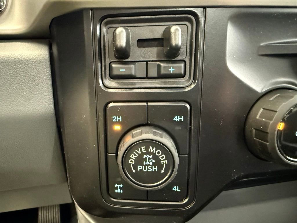 New 2026 Ford F250 XLT w/ XLT Premium Package image 37