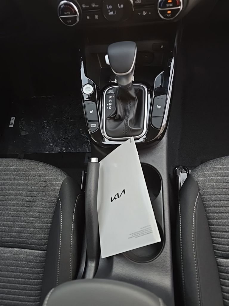 New 2025 Kia Soul EX image 9