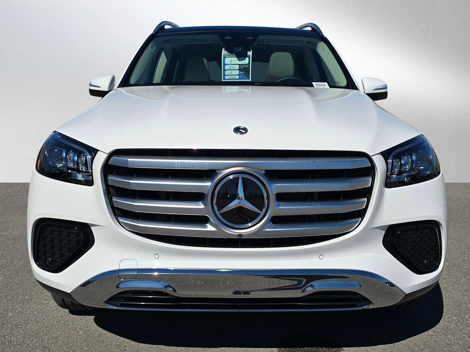 Used 2026 Mercedes-Benz GLS 450 4MATIC image 9