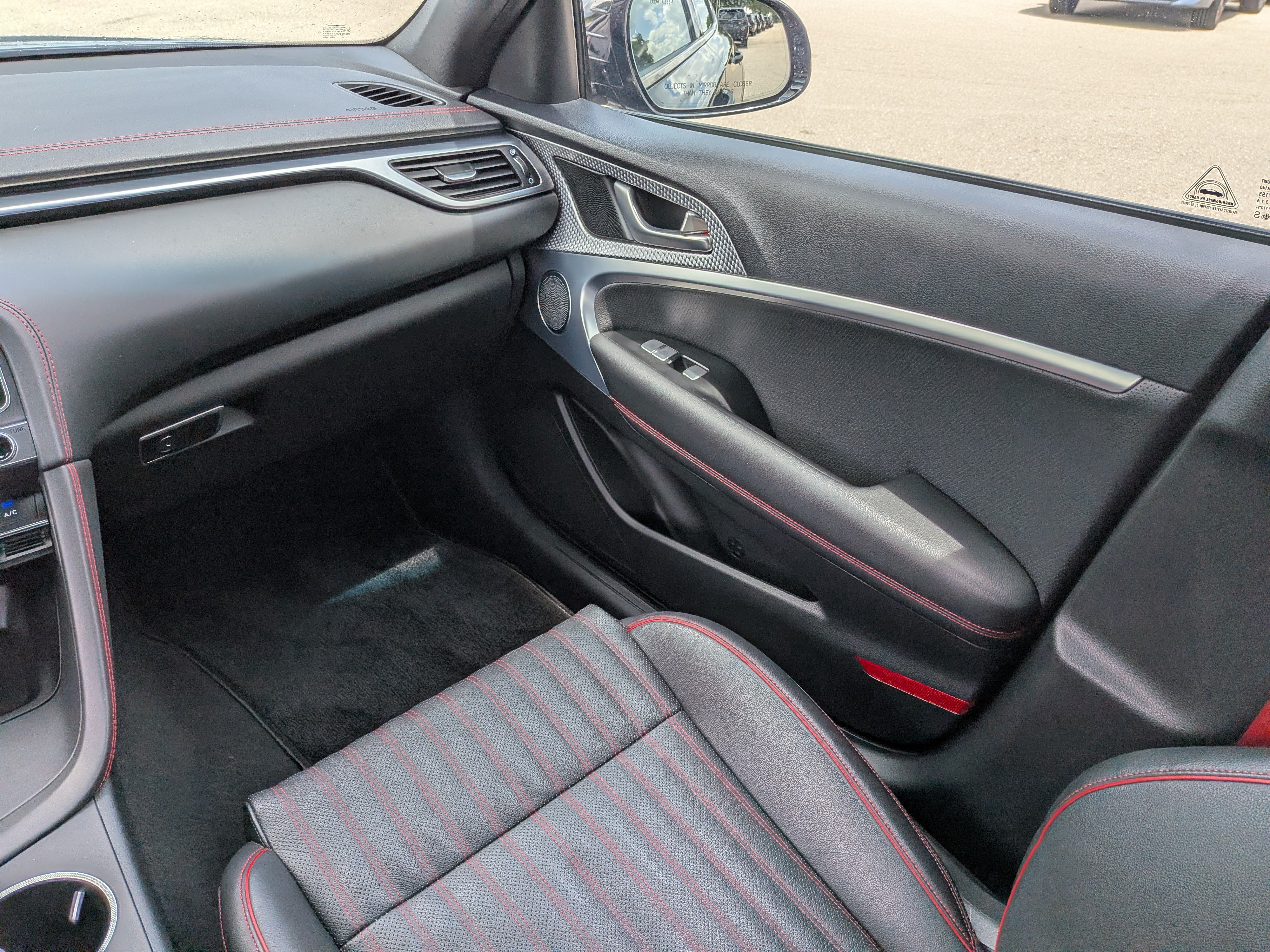 Used 2023 Genesis G70 2.0T w/ Sport Prestige Package AWD/4WD image 18