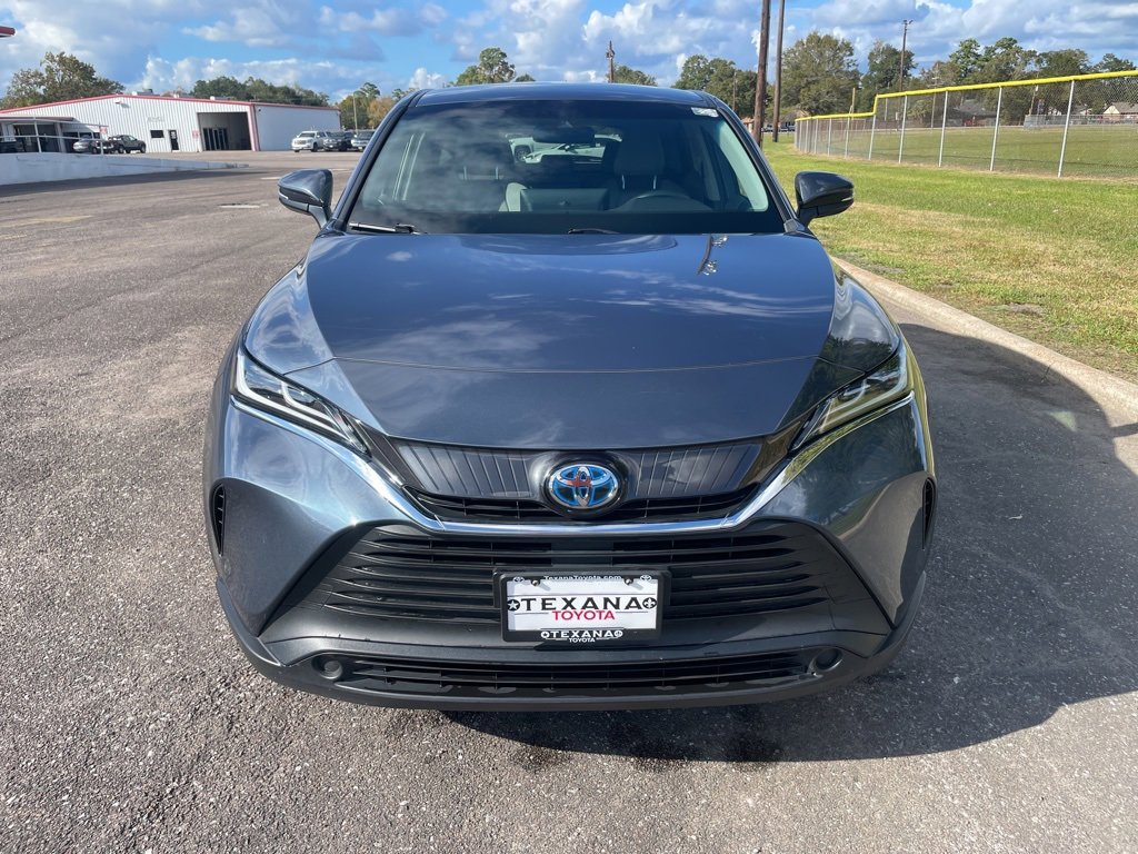 Used 2024 Toyota Venza LE image 2