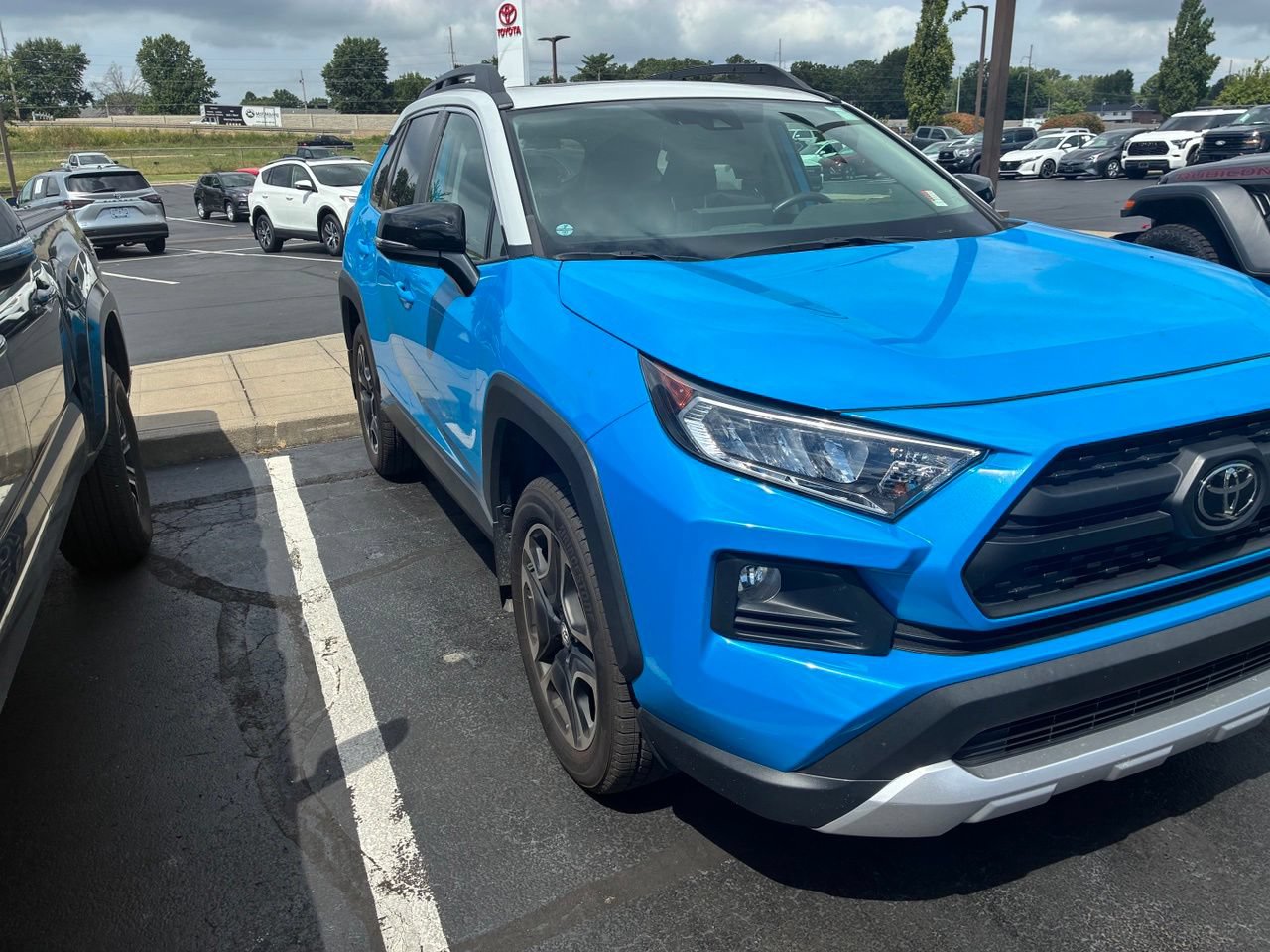 Used 2019 Toyota RAV4 Adventure w/ Cold Weather Package AWD/4WD image 6