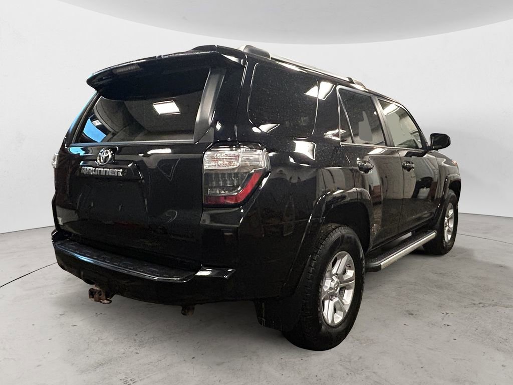 Used 2021 Toyota 4Runner SR5 image 5