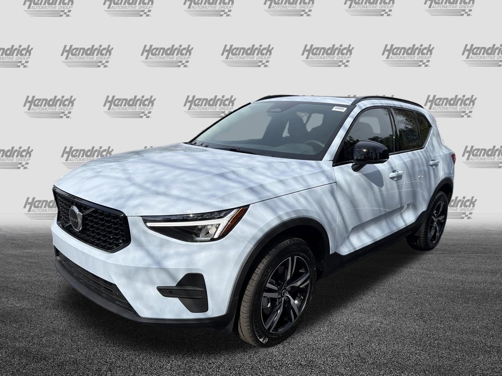 New 2026 Volvo XC40 B5 Core image 5