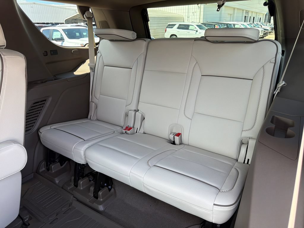 Used 2025 GMC Yukon Denali w/ Denali Reserve Package RWD image 33