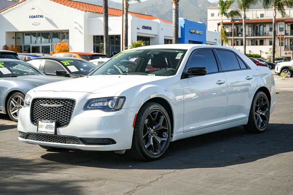 Used 2021 Chrysler 300 Touring w/ Sport Appearance Package RWD image 3