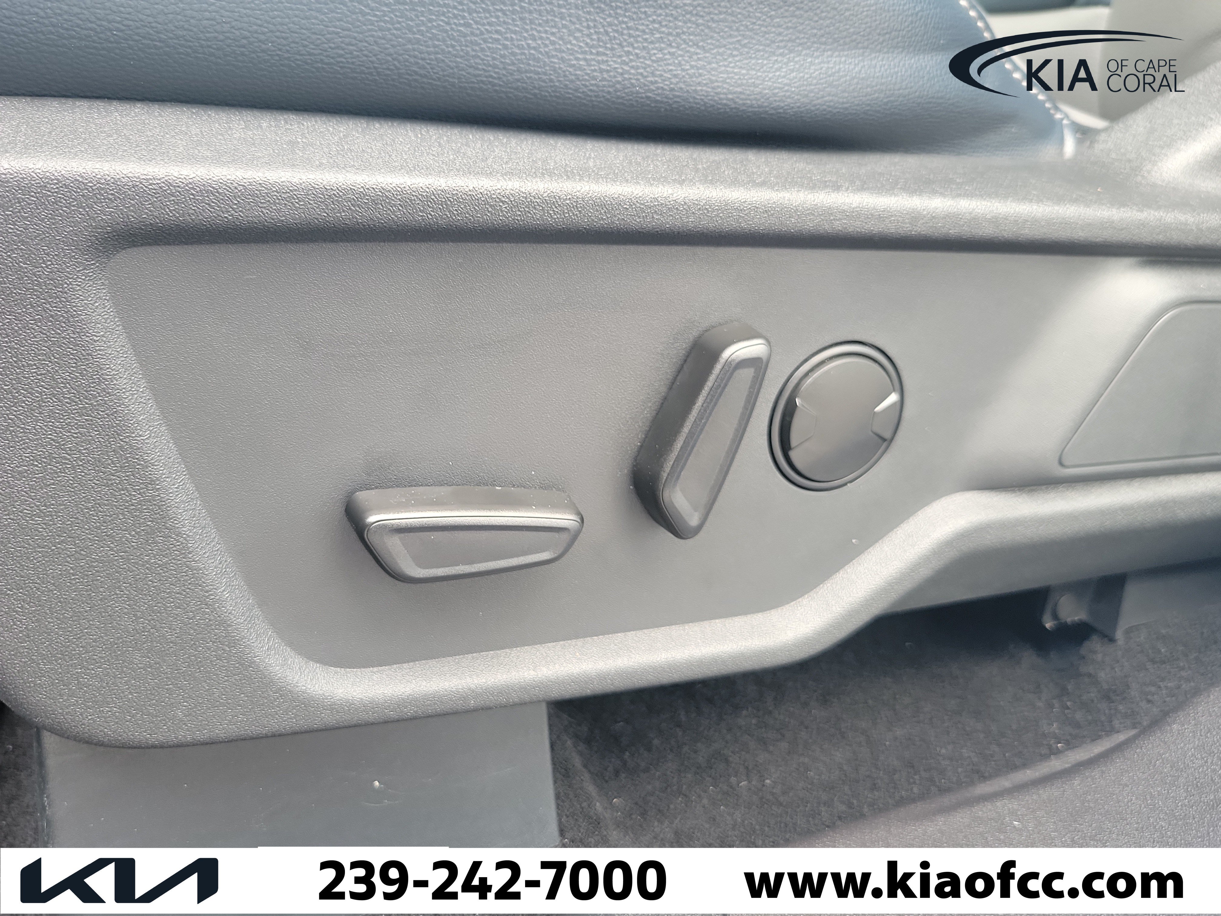 Used 2024 Ford Bronco Outer Banks AWD/4WD image 22