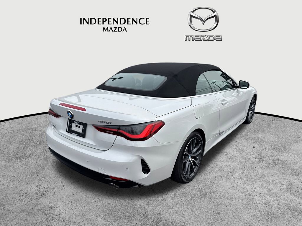 Used 2025 BMW 430i Convertible image 3