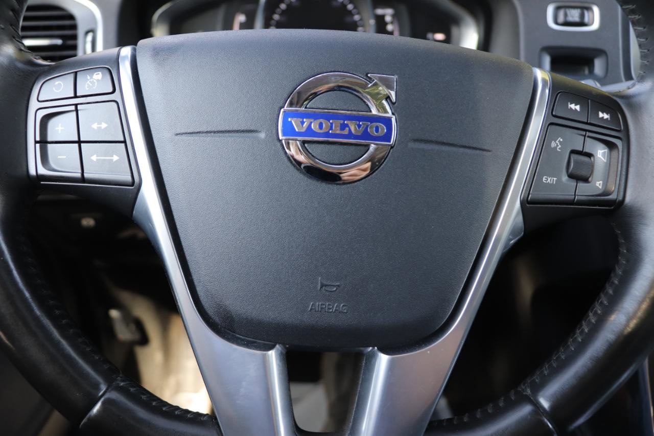 Used 2016 Volvo V60 T5 Cross Country Platinum w/ Climate Package AWD/4WD image 37