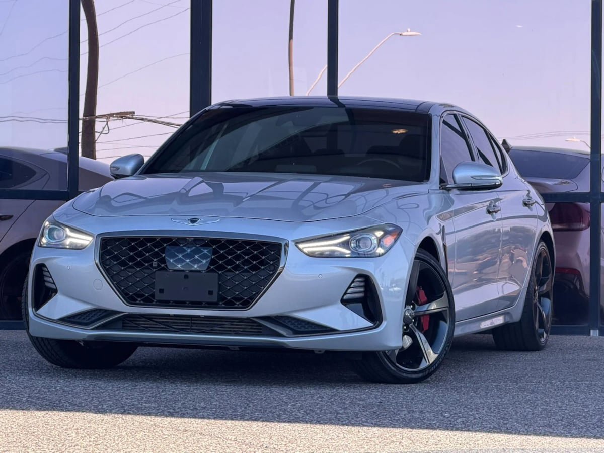 Used 2019 Genesis G70 3.3T Advanced w/ Sport Package RWD image 2