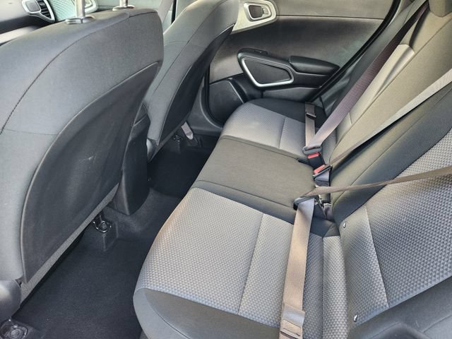 Used 2022 Kia Soul LX FWD image 30