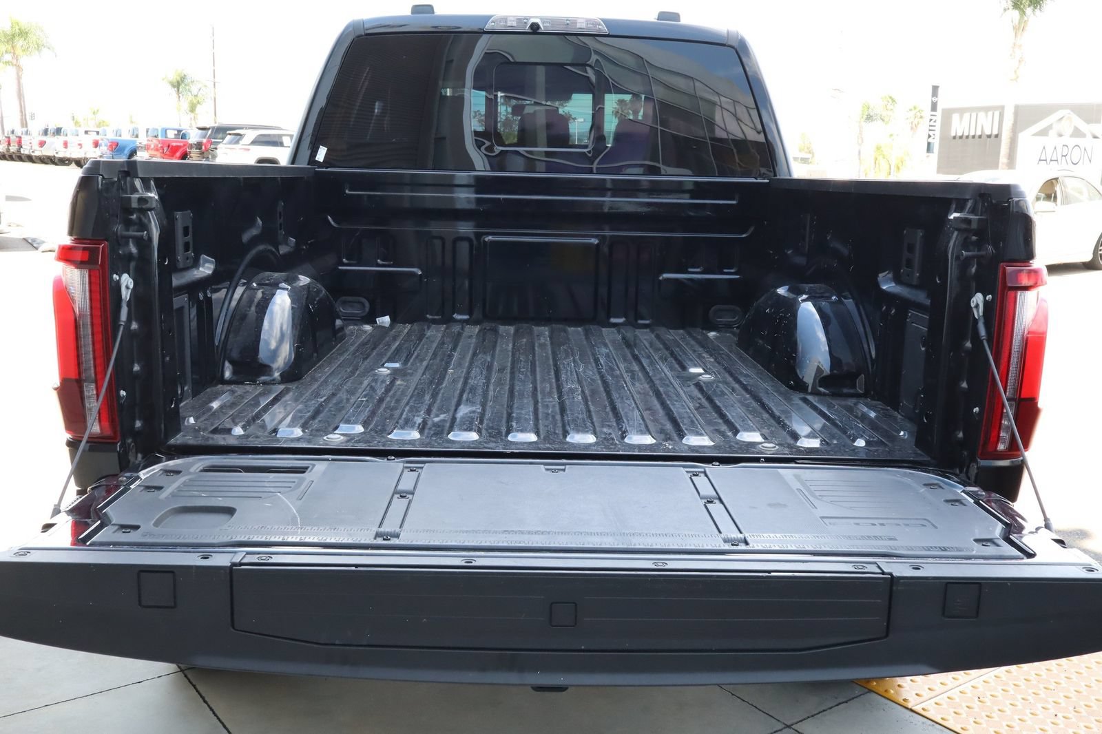 Used 2024 Ford F150 Raptor w/ Equipment Group 803A Raptor R AWD/4WD image 40