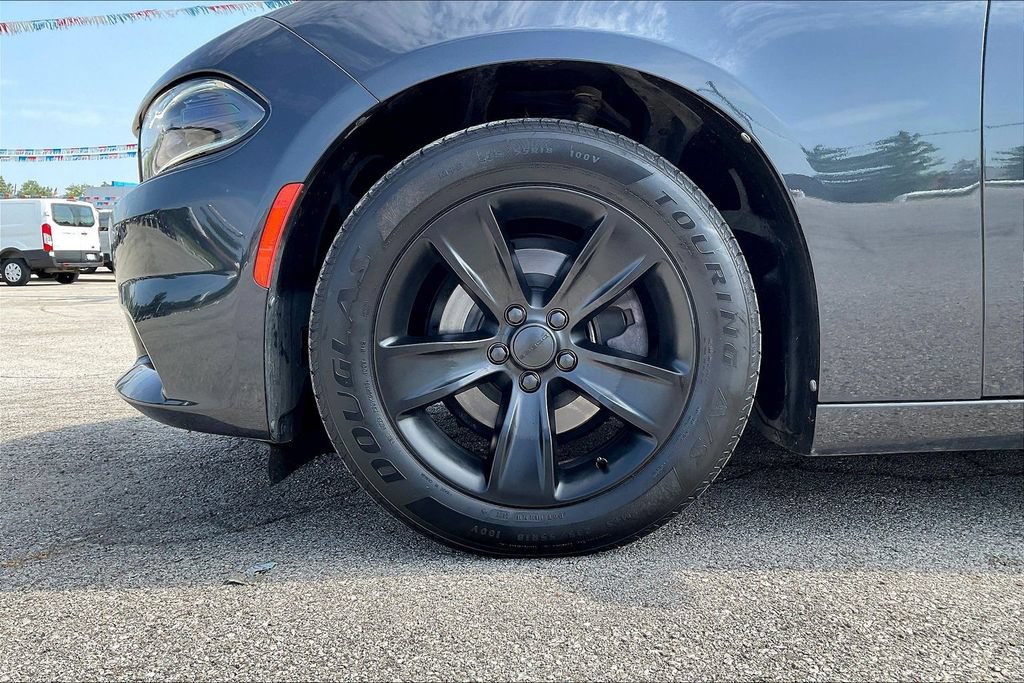 Used 2018 Dodge Charger SXT Plus RWD image 28