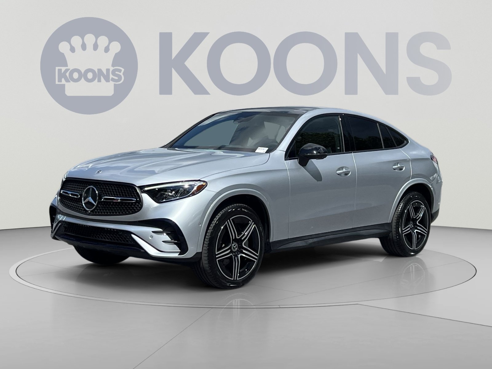 Used 2024 Mercedes-Benz GLC 300 4MATIC image 5