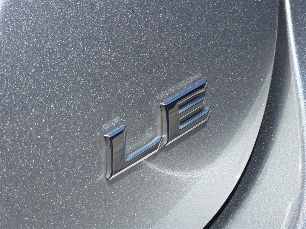 Used 2019 Toyota Camry LE w/ Convenience Package image 11