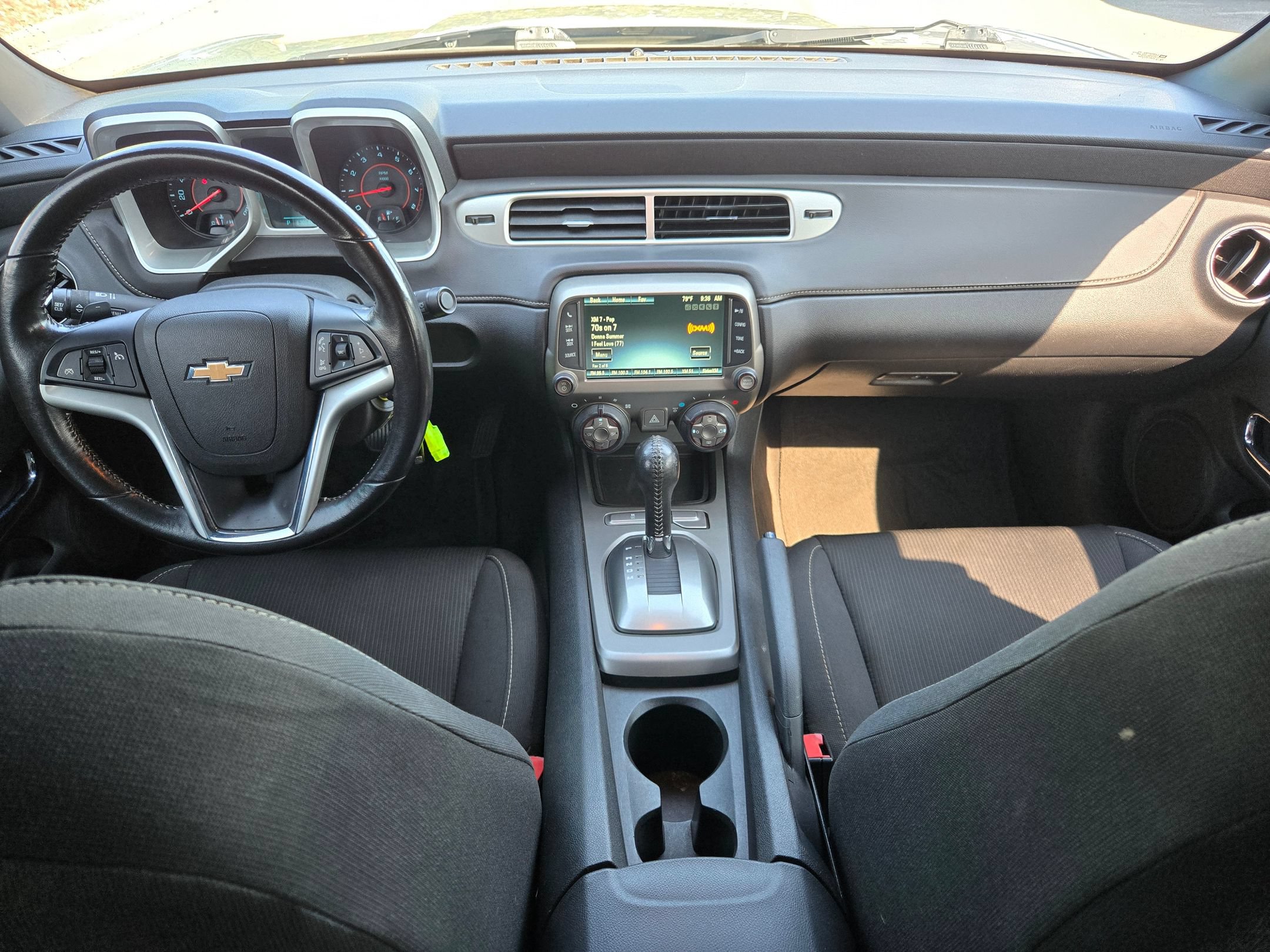 Used 2015 Chevrolet Camaro LT RWD image 10