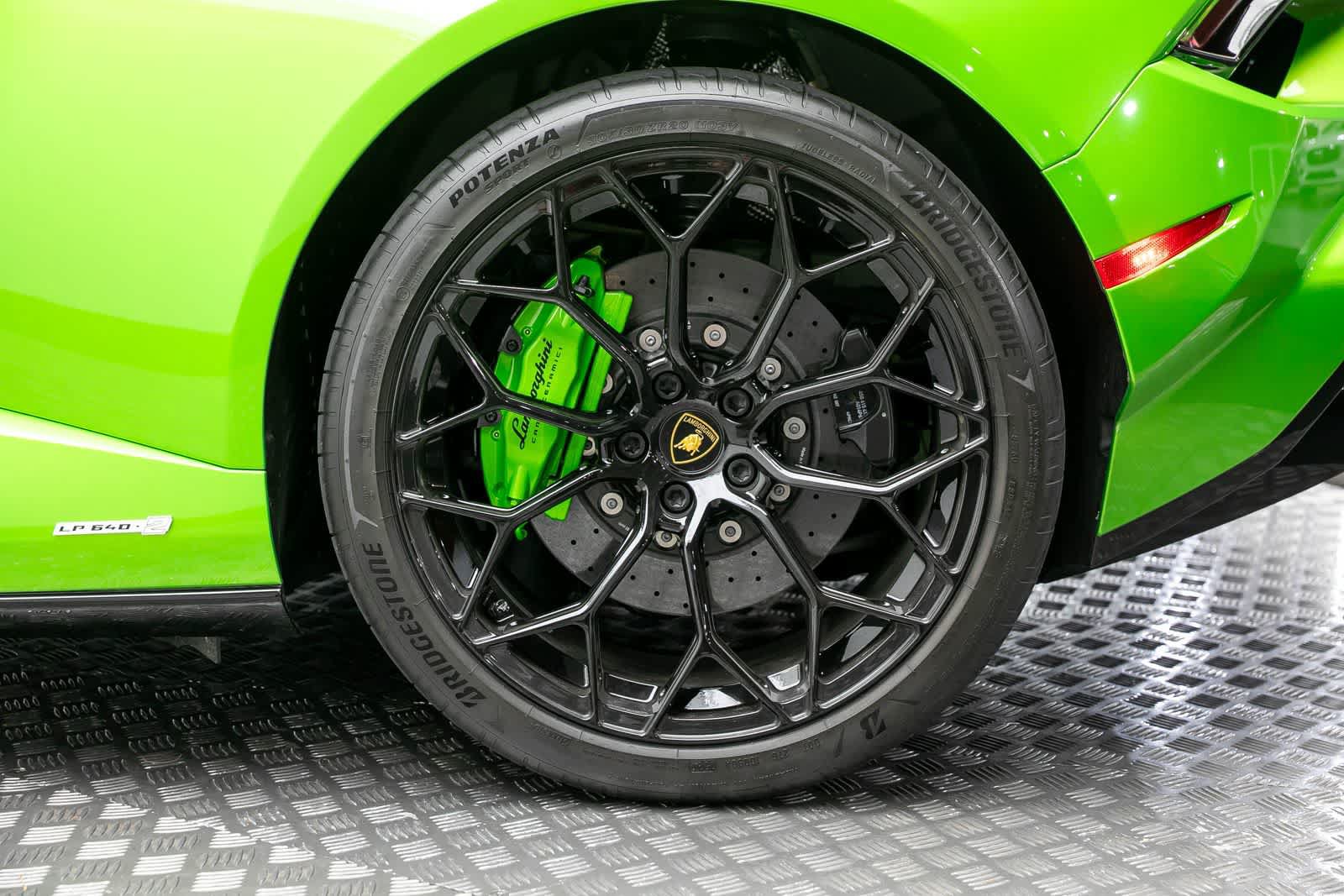 Used 2024 Lamborghini Huracan Tecnica RWD image 44