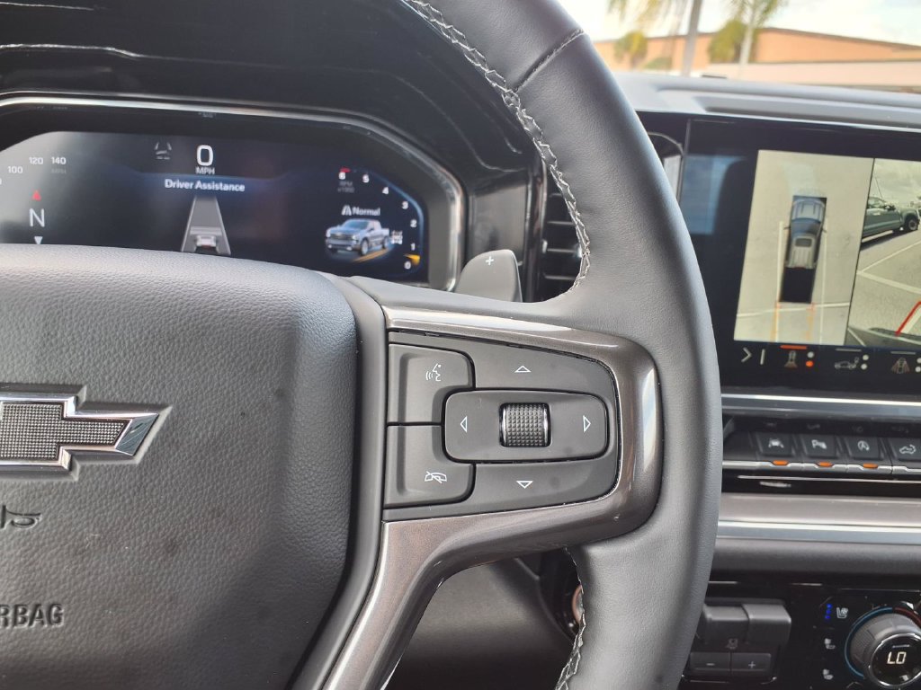 Used 2024 Chevrolet Silverado 1500 High Country w/ Technology Package AWD/4WD image 35