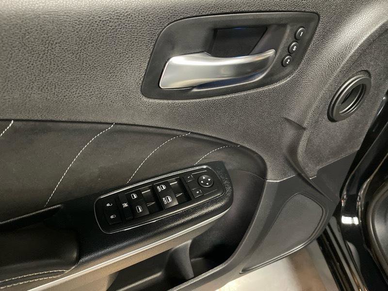 Used 2014 Dodge Charger SRT8 w/ Harman/Kardon Audio Group RWD image 28
