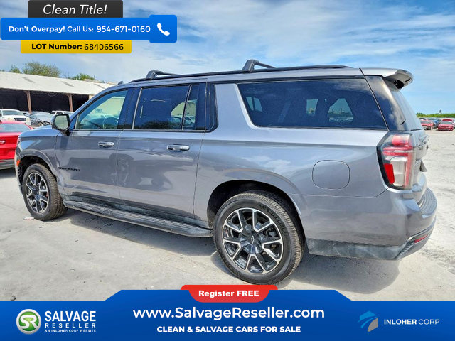 Used 2021 Chevrolet Suburban RST w/ Luxury Package RWD image 3