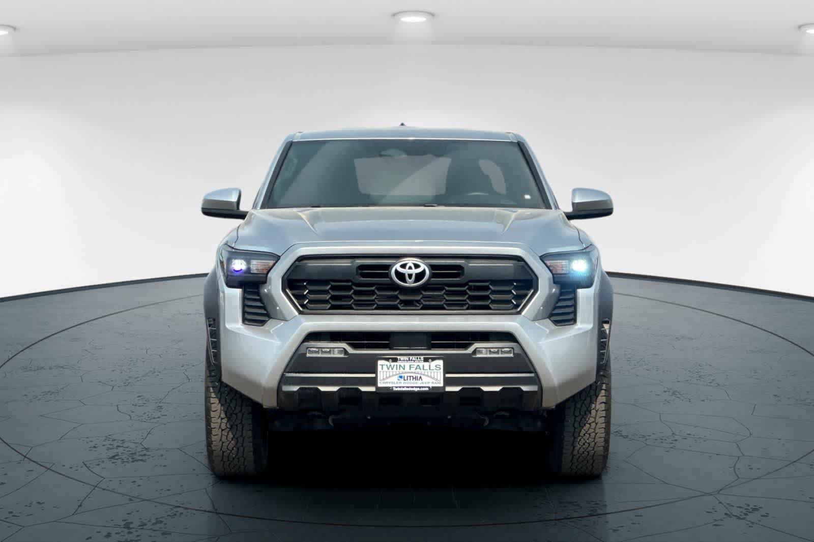 Used 2024 Toyota Tacoma TRD Off-Road AWD/4WD image 10