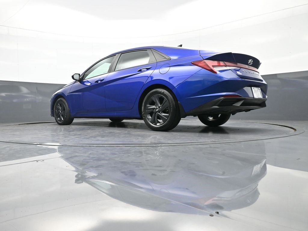 Certified 2023 Hyundai Elantra SEL image 31