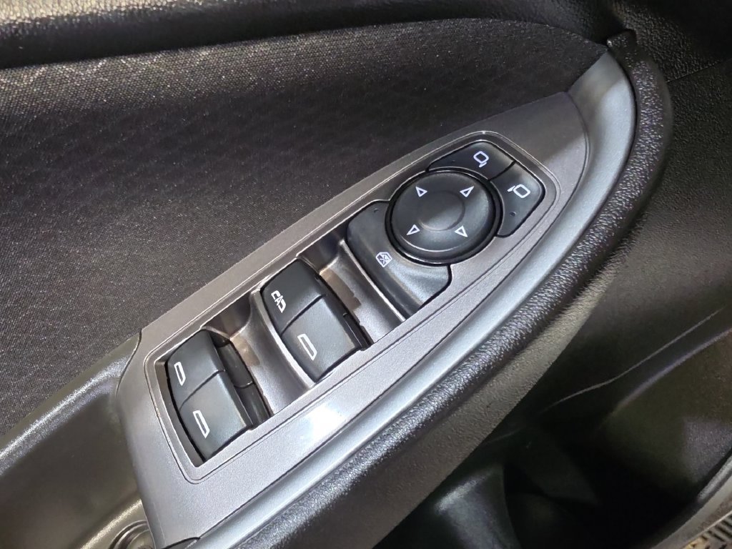 Used 2023 Chevrolet Malibu LT FWD image 15