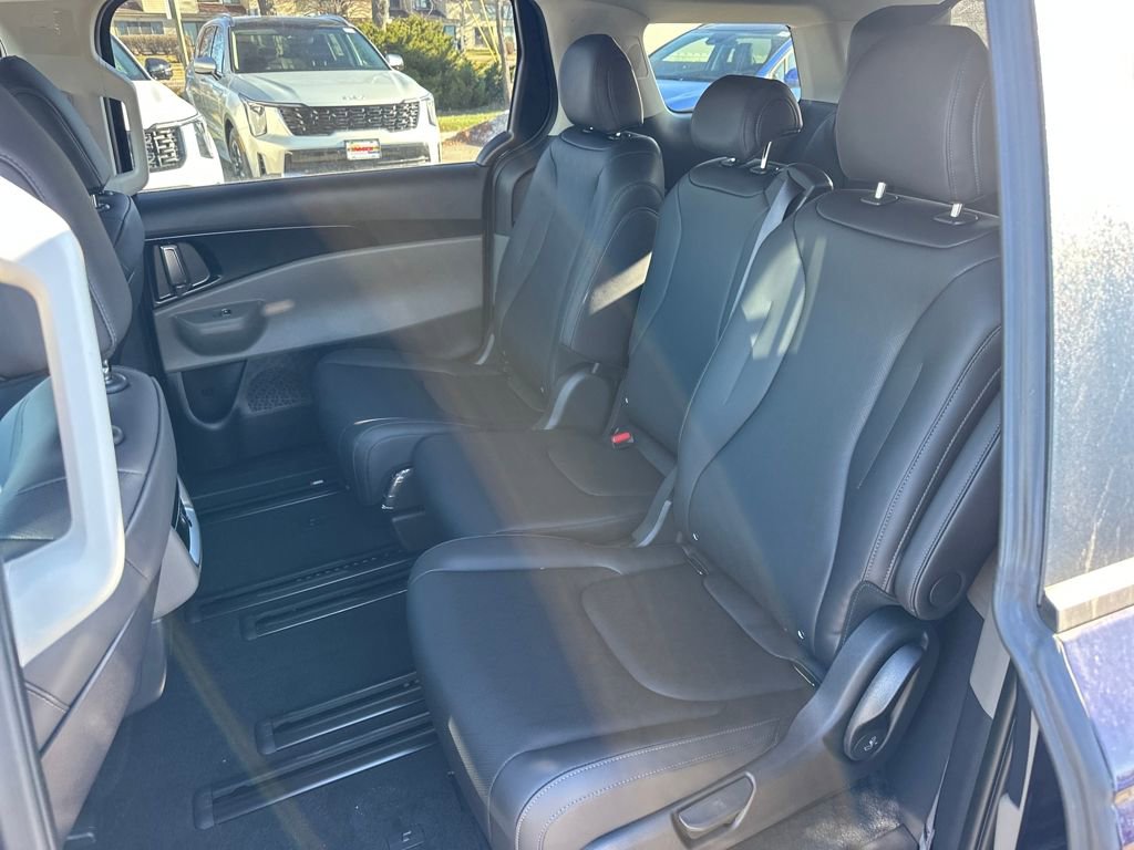 New 2026 Kia Carnival LXS image 13