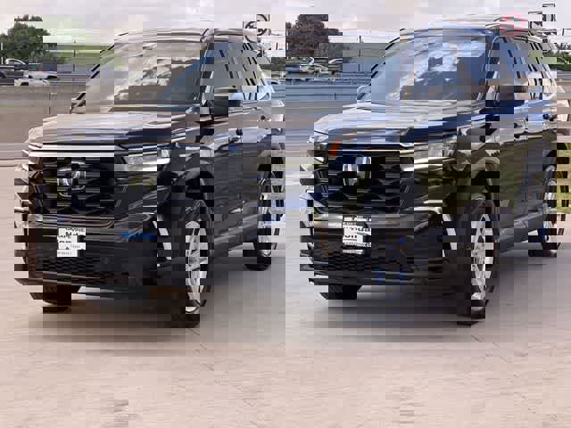 Used 2023 Honda Pilot LX image 2