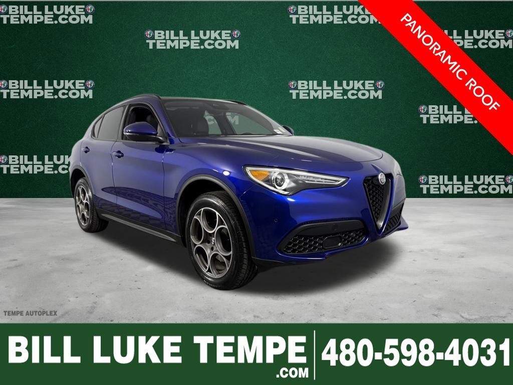 Used 2022 Alfa Romeo Stelvio Sprint image 1