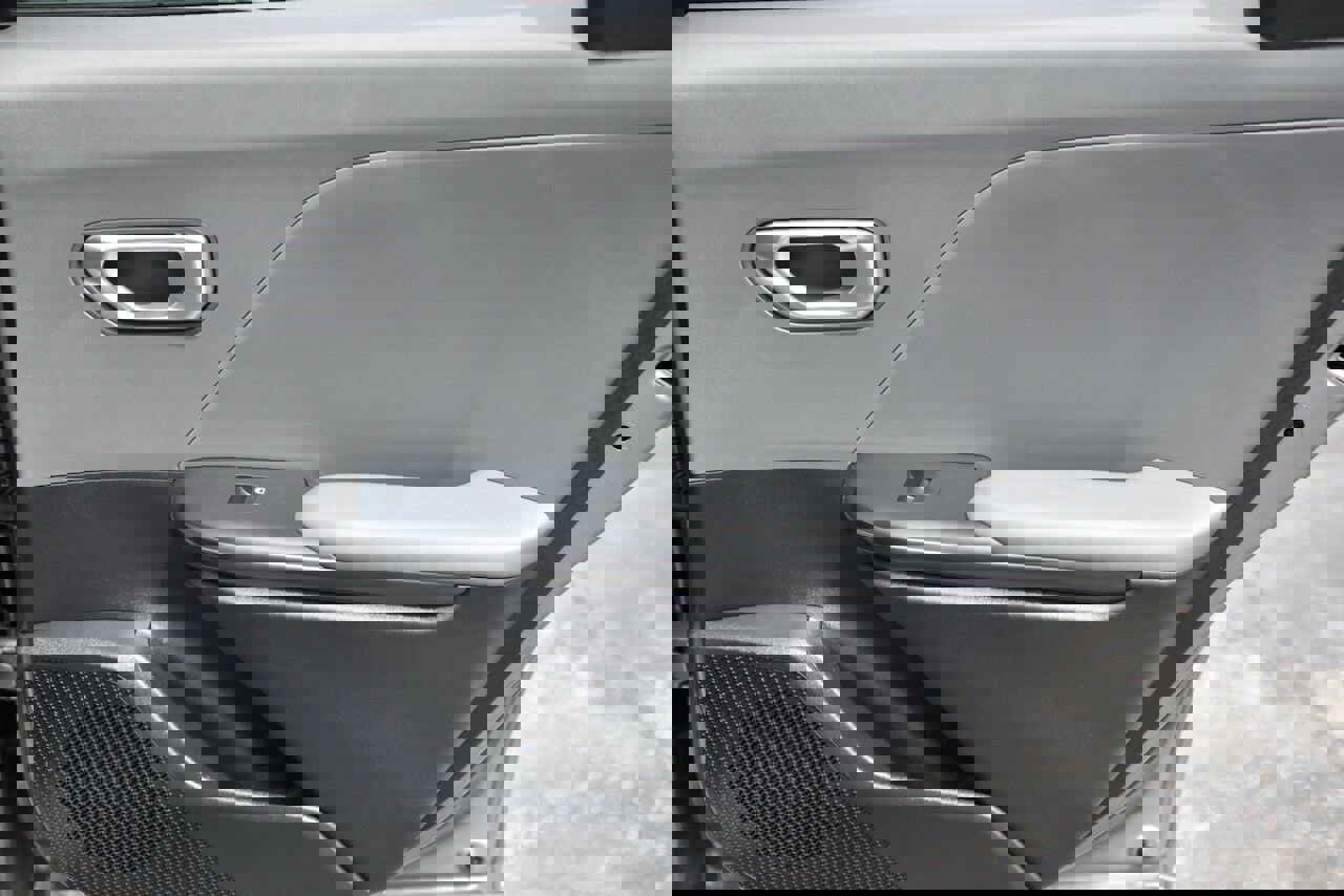 Used 2025 Kia K4 LXS image 15