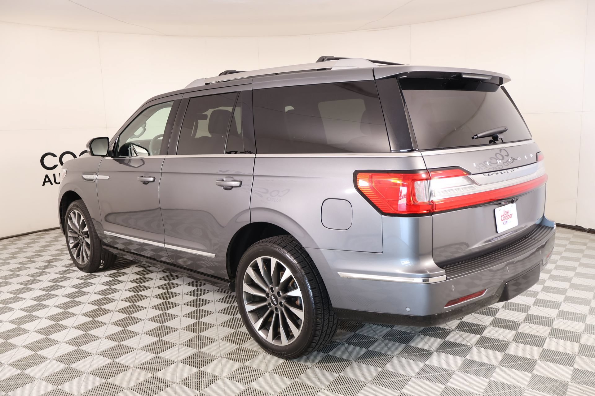 Used 2021 Lincoln Navigator Reserve w/ Luxury Package AWD/4WD image 24