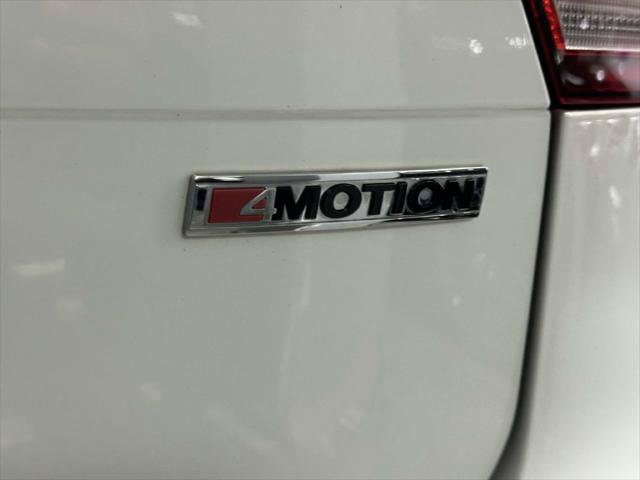 Used 2019 Volkswagen Tiguan SE w/ Panoramic Sunroof Package AWD/4WD image 12