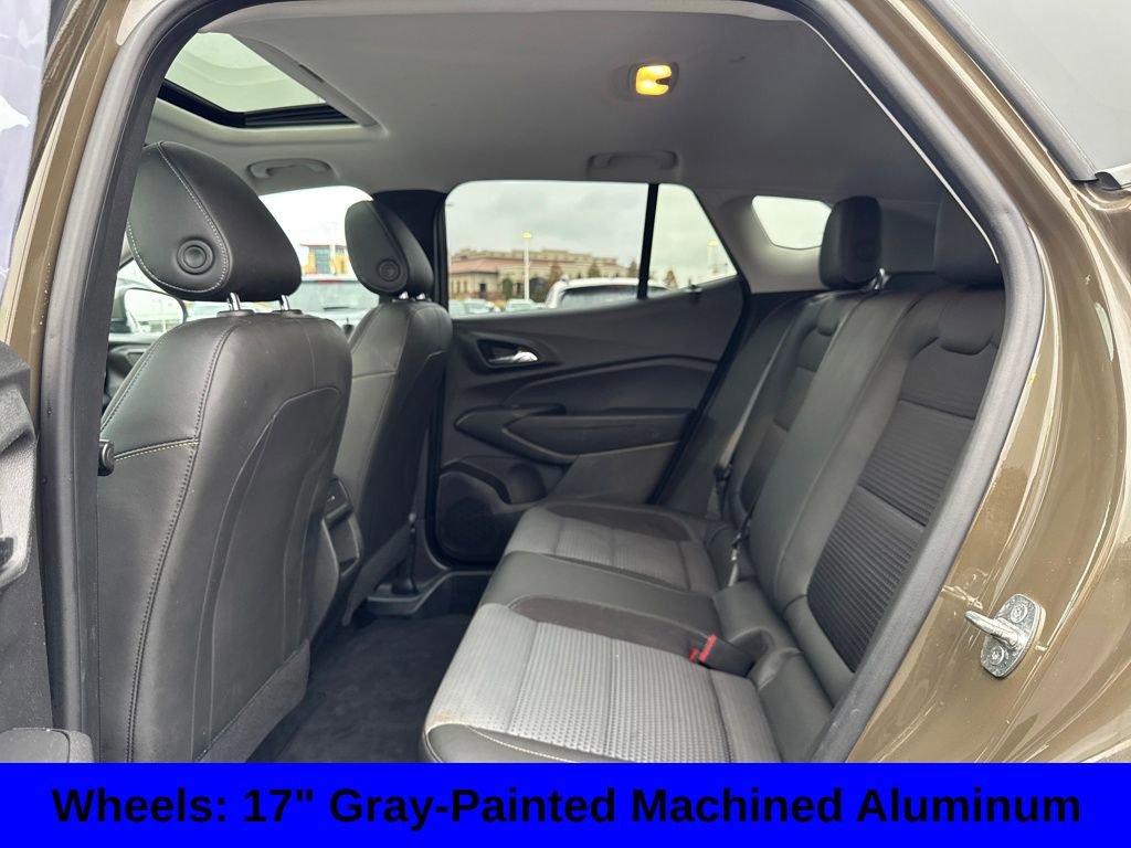 Used 2024 Chevrolet Trax LT w/ Sunroof Package image 20