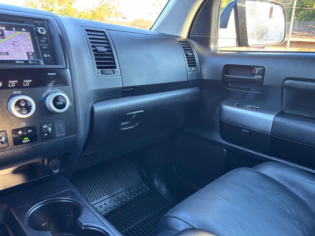 Used 2018 Toyota Sequoia TRD Sport AWD/4WD image 33