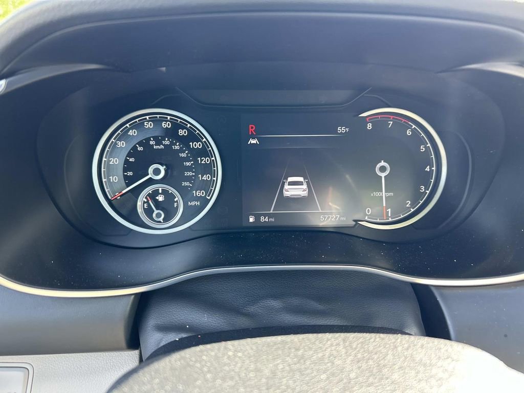 Used 2022 Genesis G70 2.0T image 37