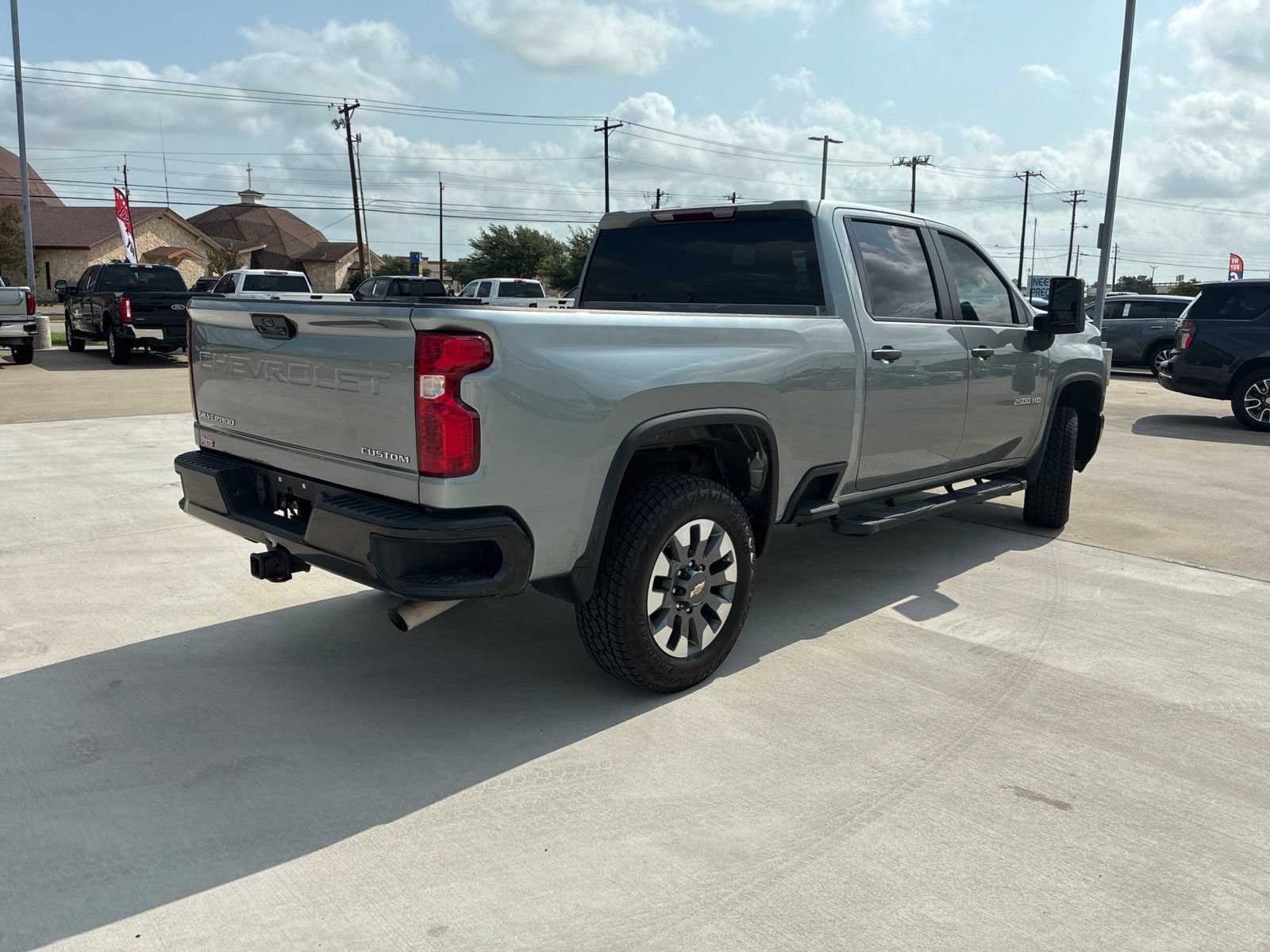 Used 2024 Chevrolet Silverado 2500 Custom w/ Custom Convenience Package AWD/4WD image 3