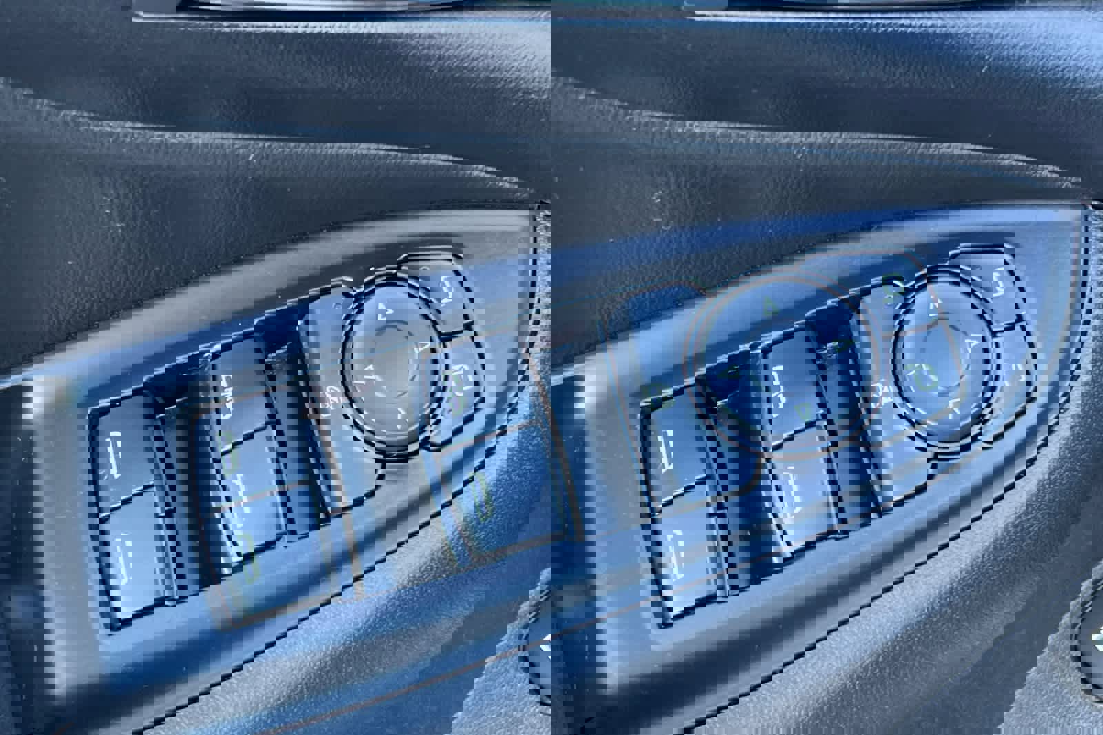 Used 2016 Chevrolet Volt LT image 13