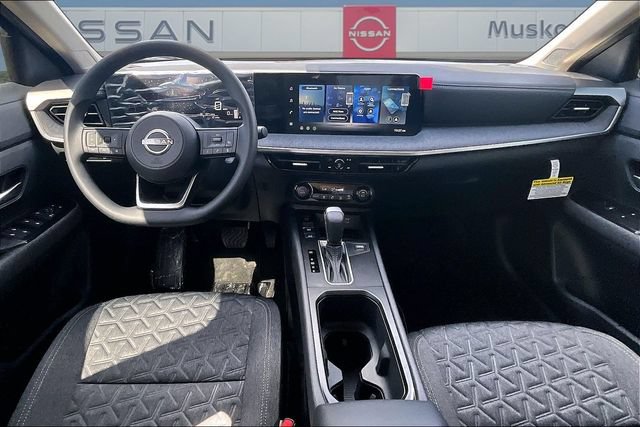 New 2026 Nissan Kicks SV FWD image 9