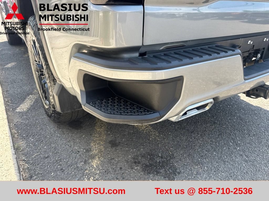 Used 2024 GMC Sierra 1500 Elevation w/ X31 Off-Road Package AWD/4WD image 10