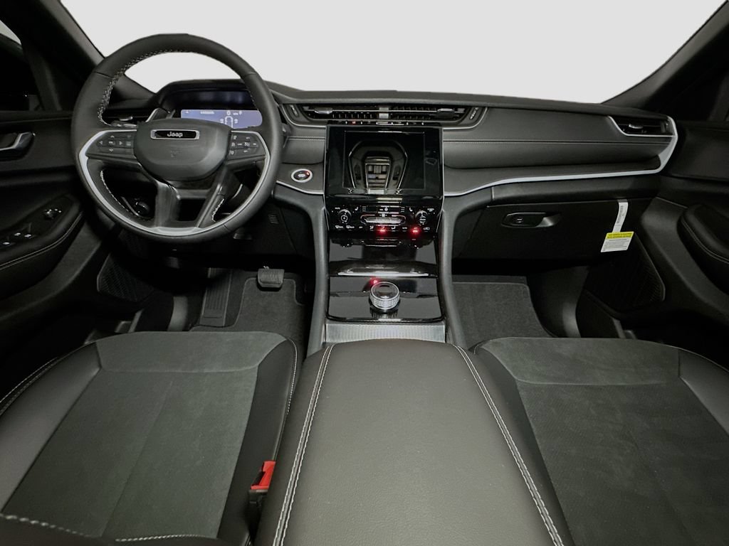 New 2025 Jeep Grand Cherokee L Altitude AWD/4WD image 6
