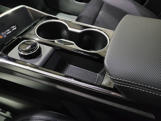 New 2026 Chevrolet Equinox LT w/ Convenience Package II image 25