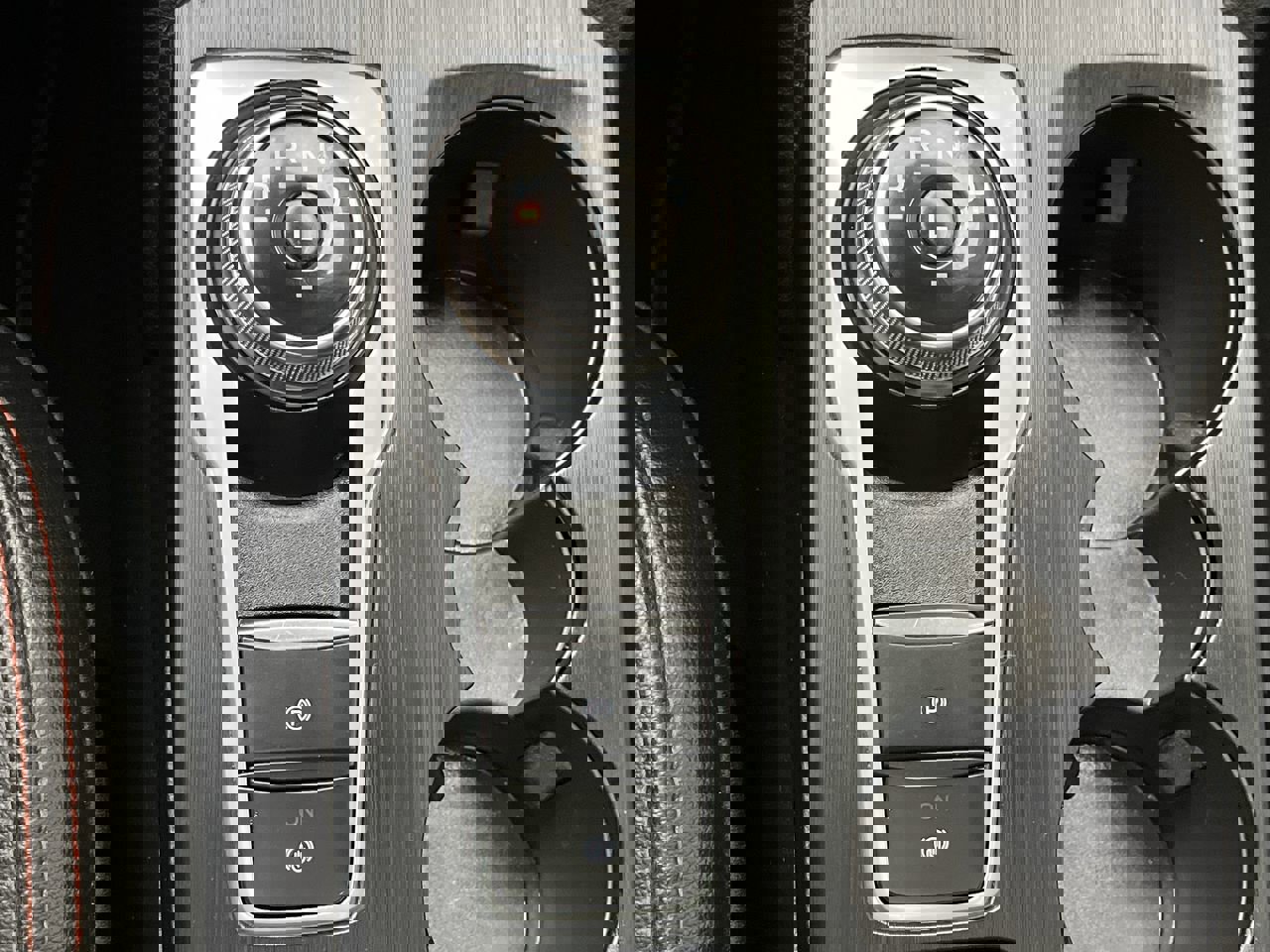 Certified 2022 Ford Escape SEL w/ SEL Stealth AWD Package image 25