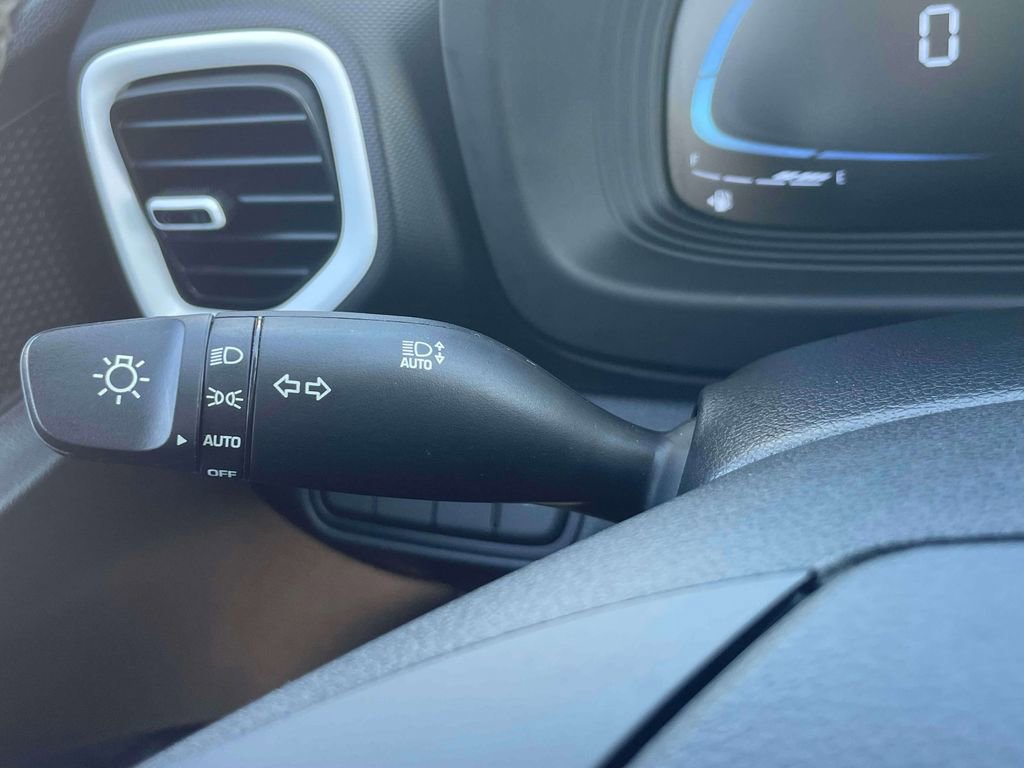 Certified 2023 Hyundai Venue Limited image 22